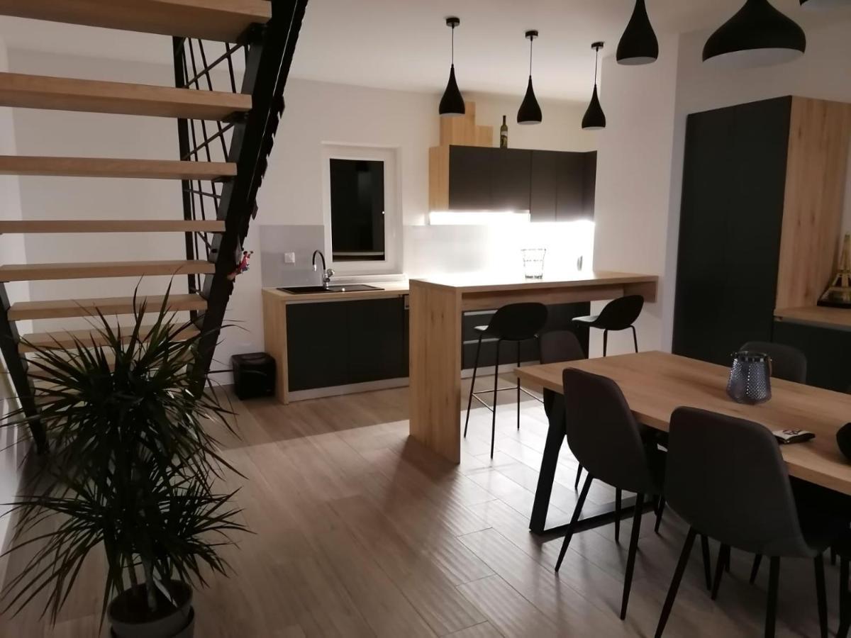 Brand New Apartment In Malinska Eksteriør billede